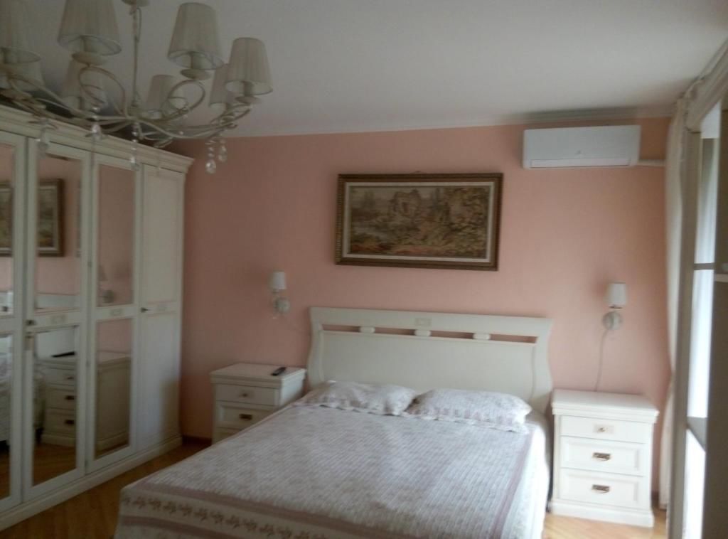 Апартаменты Семейные апартаменты с 3 спальными комнатами. Одесса