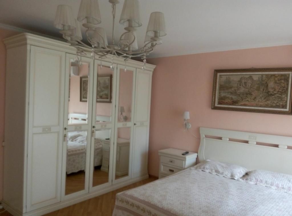 Апартаменты Семейные апартаменты с 3 спальными комнатами. Одесса