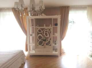 Апартаменты Семейные апартаменты с 3 спальными комнатами. Одесса Апартаменты-12