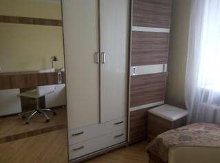 Апартаменты Семейные апартаменты с 3 спальными комнатами. Одесса Апартаменты-25